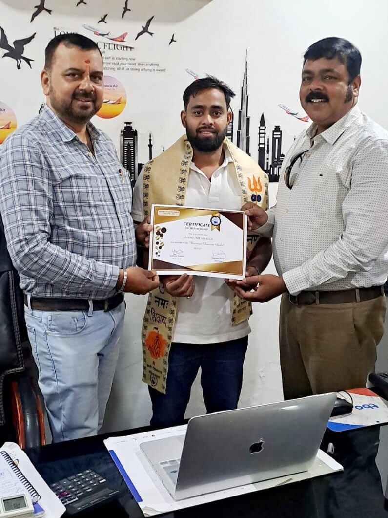 Certificate Distribution of Members of Varanasi Tourism Guild at the door